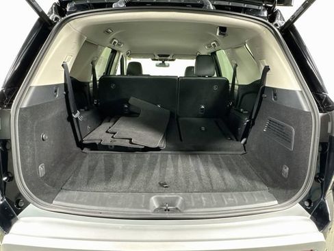 Used 2022 Nissan Pathfinder SL AWD/4WD image 27