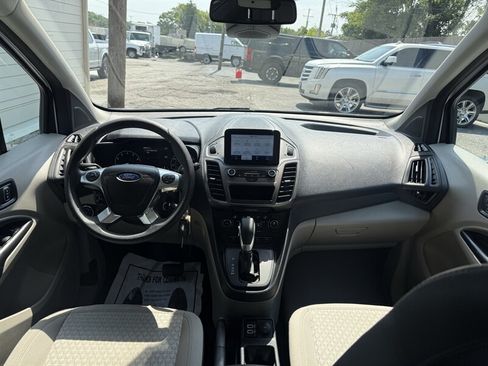 Used 2022 Ford Transit Connect XLT FWD image 8