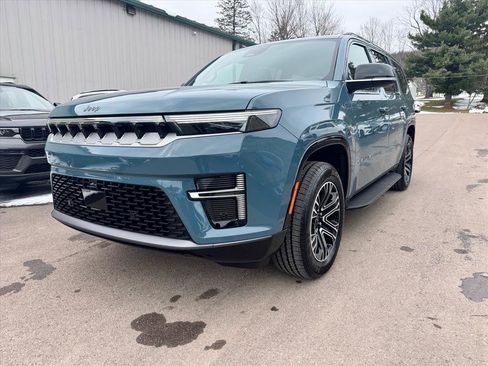 Used 2026 Jeep Grand Wagoneer image 1