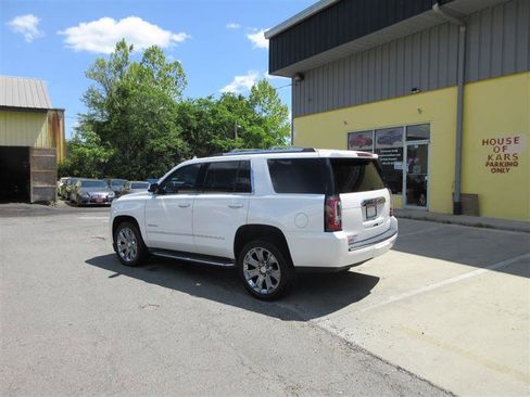 Used 2016 GMC Yukon Denali w/ Open Road Package AWD/4WD image 3