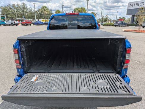 Used 2025 Nissan Frontier SL AWD/4WD image 13