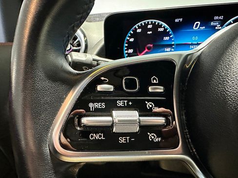 Certified 2023 Mercedes-Benz GLA 250 4MATIC image 18