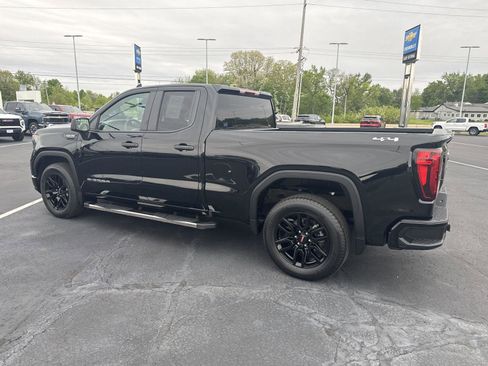 Used 2023 GMC Sierra 1500 Pro w/ Graphite Edition AWD/4WD image 5