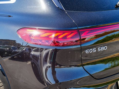 Certified 2023 Mercedes-Benz EQS 580 4MATIC SUV image 11