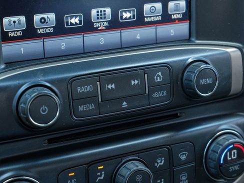 Used 2016 GMC Sierra 2500 Denali w/ Duramax Plus Package image 29