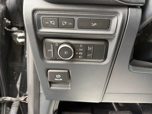 Certified 2022 Ford F150 XLT w/ Equipment Group 302A High image 16