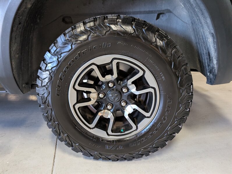 Used 2017 RAM 1500 Rebel w/ Luxury Group RWD image 15