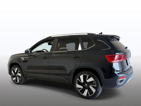 Used 2023 Volkswagen Taos SEL AWD/4WD image 12