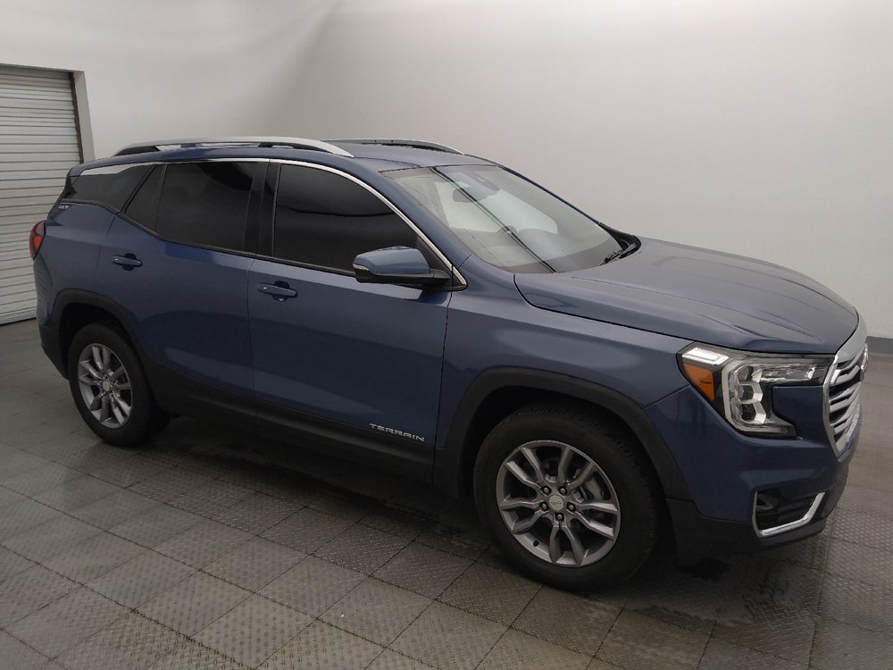 Used 2024 GMC Terrain SLT AWD/4WD image 11