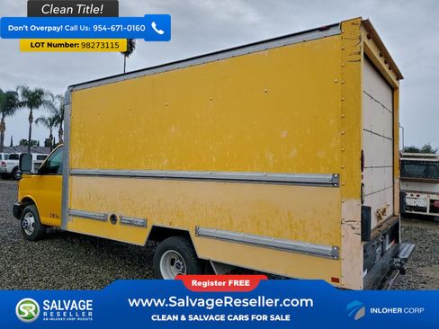 Used 2005 GMC Savana 3500 image 3