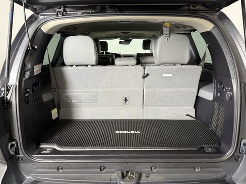 Used 2019 Toyota Sequoia Limited w/ Safety & Convenience Package image 16