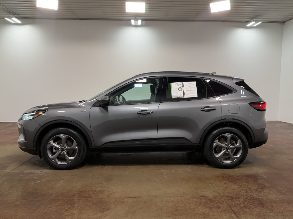 Used 2025 Ford Escape ST-Line Select AWD/4WD image 6