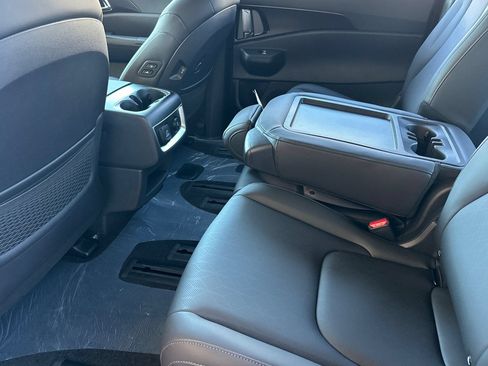 New 2026 Kia Carnival SX w/ SX Dark Edition Package FWD image 12