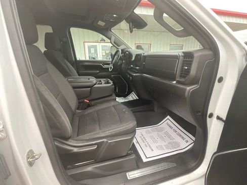 Used 2024 Chevrolet Silverado 2500 LT w/ Convenience Package AWD/4WD image 9