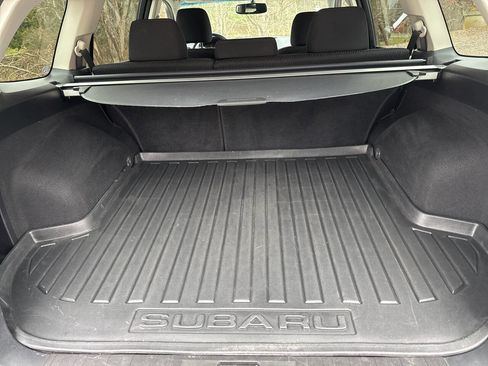 Used 2012 Subaru Outback 2.5i Premium image 16