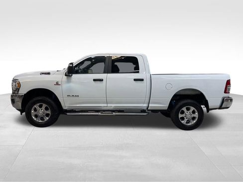 Used 2024 RAM 2500 Big Horn w/ Off Road Package AWD/4WD image 2