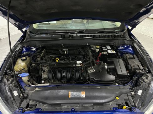 Used 2013 Ford Fusion SE FWD image 25
