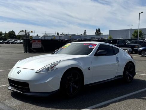 Used 2014 Nissan 370Z NISMO w/ Bose Package RWD image 8