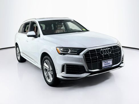 Used 2021 Audi Q7 3.0T Premium AWD/4WD image 3
