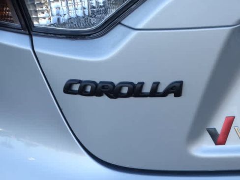 Used 2025 Toyota Corolla SE image 10