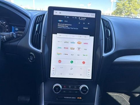 Used 2023 Ford Edge SE image 13