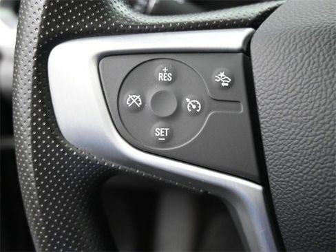 Used 2023 GMC Acadia SLE w/ Driver Convenience Package image 14