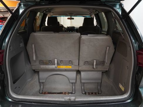 Used 2004 Toyota Sienna FWD image 11