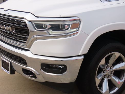 Used 2021 RAM 1500 Limited image 3