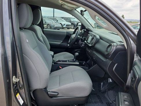 Used 2019 Toyota Tacoma SR RWD image 22