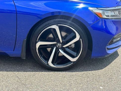 Used 2018 Honda Accord Sport image 7