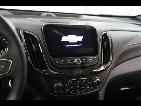 Used 2023 Chevrolet Equinox RS w/ RS Leather Package AWD/4WD image 9
