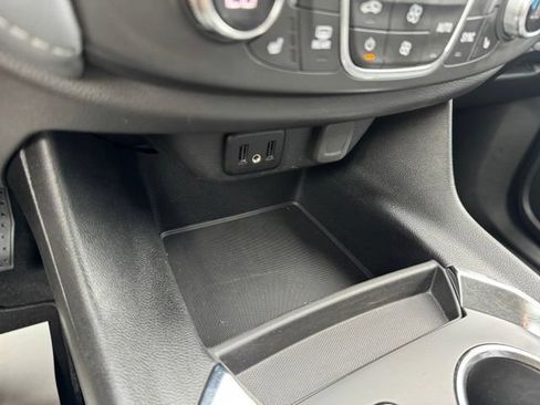 Used 2021 Chevrolet Traverse LT AWD/4WD image 20