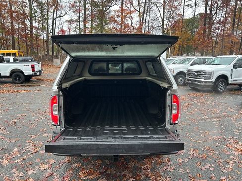 Used 2020 GMC Canyon SLE w/ Driver Alert Package image 31