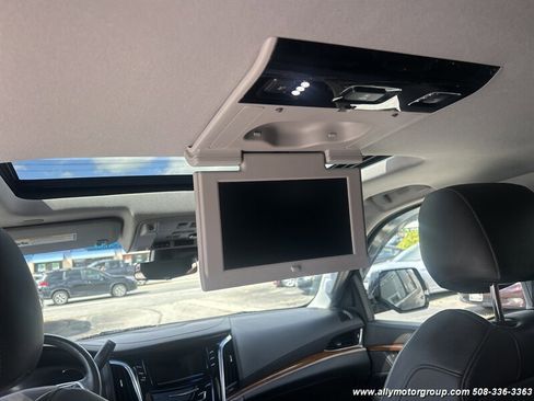 Used 2017 Cadillac Escalade Premium Luxury image 17