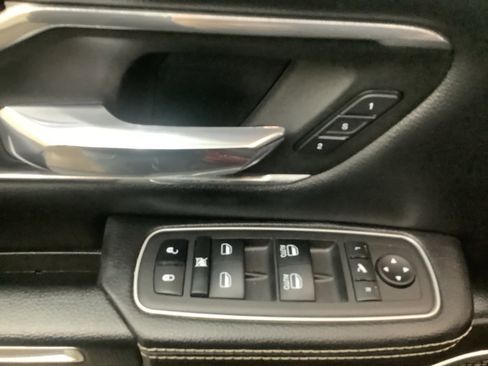 Used 2023 RAM 1500 Laramie image 13