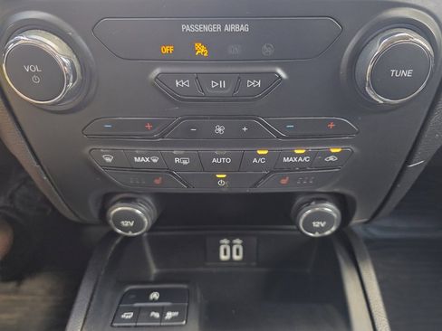 Used 2019 Ford Ranger XLT w/ Equipment Group 302A Luxury AWD/4WD image 24