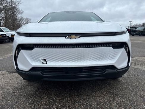 New 2026 Chevrolet Equinox EV LT AWD/4WD image 21
