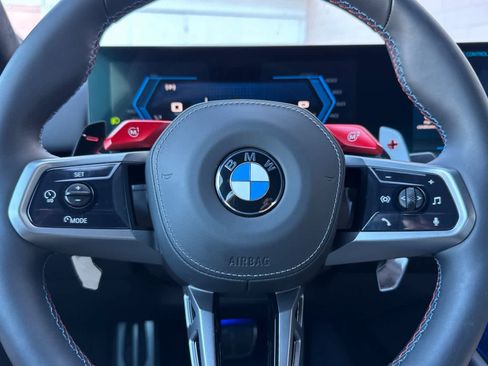 Used 2025 BMW M5 w/ Carbon Package image 26