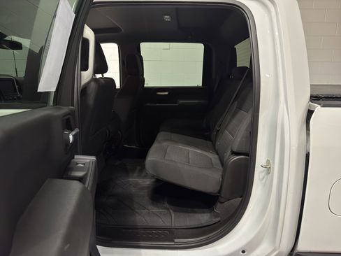 Used 2021 Chevrolet Silverado 2500 LT w/ Fleet Comfort Package image 12