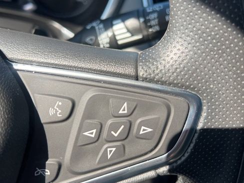 Used 2021 Chevrolet Equinox LT w/ LPO, Floor Liner Package image 11