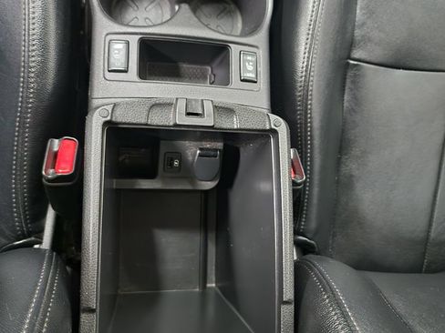Used 2020 Nissan Rogue SV AWD/4WD image 22