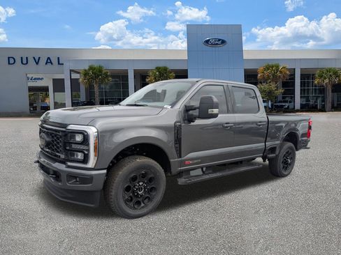 New 2026 Ford F250 Lariat w/ Black Appearance Package image 8