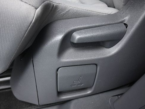 Used 2021 Toyota Sienna LE image 29