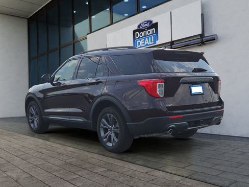 Certified 2023 Ford Explorer XLT w/ Equipment Group 202A image 5