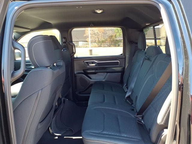 Used 2025 RAM 1500 Big Horn AWD/4WD image 9