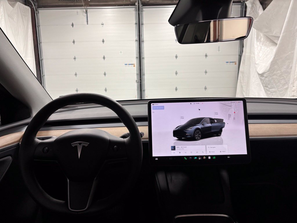 Used 2024 Tesla Model Y Long Range AWD/4WD image 16