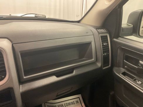 Used 2015 RAM 1500 Express AWD/4WD image 25