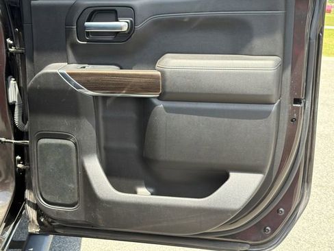 Used 2021 Chevrolet Silverado 1500 LT Trail Boss w/ Convenience Package II AWD/4WD image 16