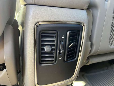 Used 2013 Jeep Grand Cherokee Laredo w/ Laredo E Group image 14