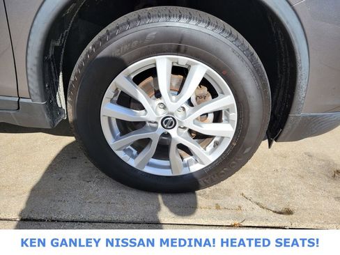 Used 2019 Nissan Rogue SV image 22
